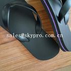 आरामदायक काले सादा फ्लिप फ्लॉप / सैंडल पहनें प्रतिरोधी ग्रीष्मकालीन बीच चप्पल