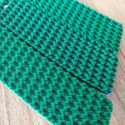 औद्योगिक अनुप्रयोगों के लिए 3300 मिमी चौड़ा ऊर्जा-बचत लाइट-ड्यूटी पीवीसी कन्वेयर बेल्ट