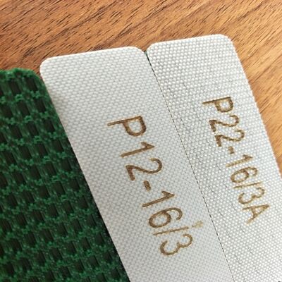 औद्योगिक अनुप्रयोगों के लिए 3300 मिमी चौड़ा ऊर्जा-बचत लाइट-ड्यूटी पीवीसी कन्वेयर बेल्ट