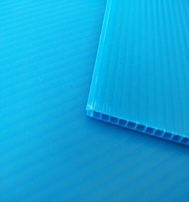 बॉक्स पैकेजिंग के लिए कस्टम आकार पुनर्चक्रण योग्य वाटरप्रूफ पीपी प्लास्टिक नालीदार शीट